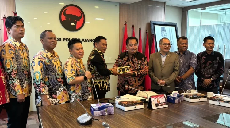 Minta Tinjau Ulang, DPR Nilai Pembatasan Tar dan Nikotin Matikan Petani Tembakau