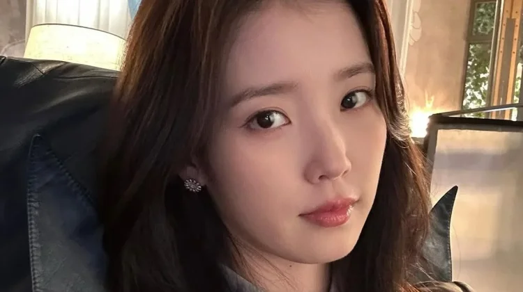 IU Resmi Tunda Konser dan Album Baru Demi Fokus Pemulihan Kesehatan