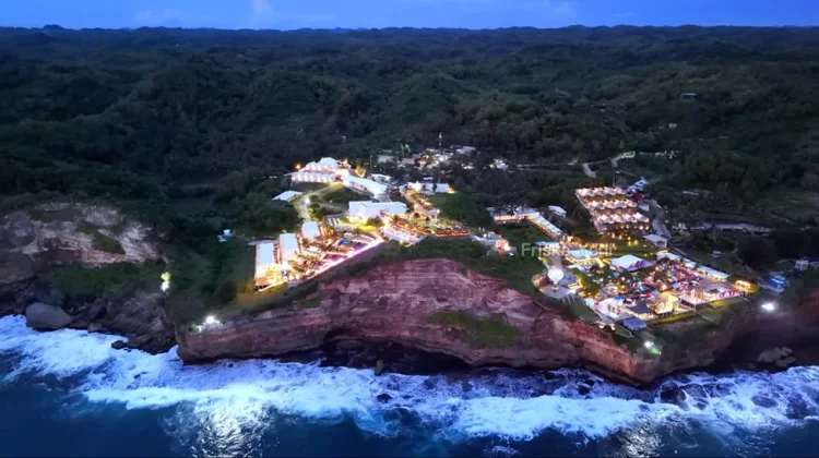 Pesona HeHa Ocean View Gunungkidul, Wisata Tebing Laut Lepas