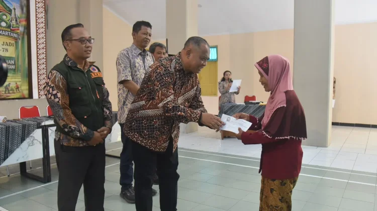 Puluhan Warga Sleman Dapat Bantuan Stimulan imbas Cuaca Ekstrem