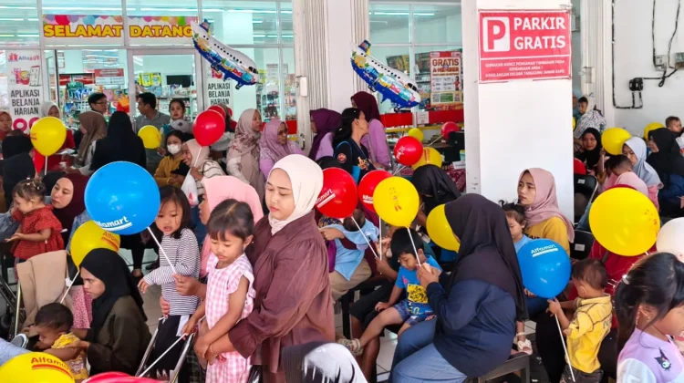 Alfamart dan Cussons Baby Gelar Posyandu untuk Ribuan Ibu dan Anak