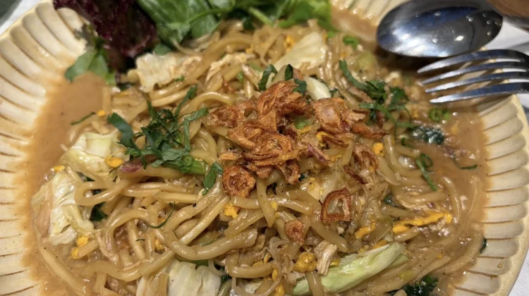 Mi Goreng Nyemek Kuliner Khas yang Tetap Jadi Favorit