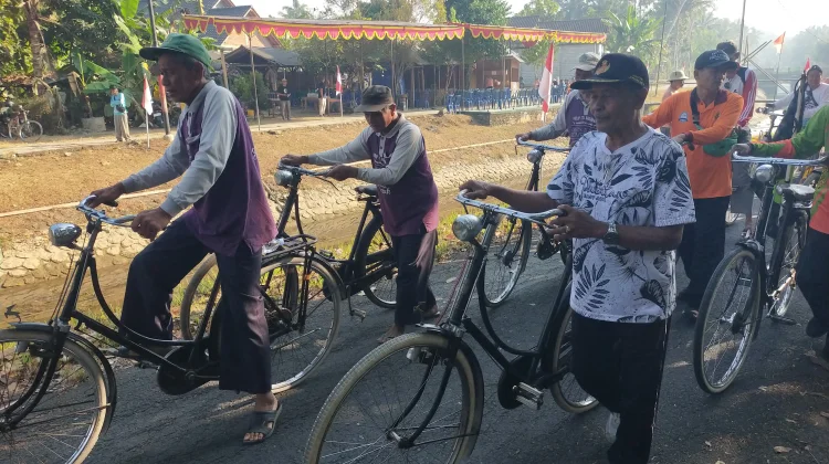 HUT ke-6 TPOF Kulon Progo Ajak Ratusan Pegowes Tanam Pohon Tabebuya