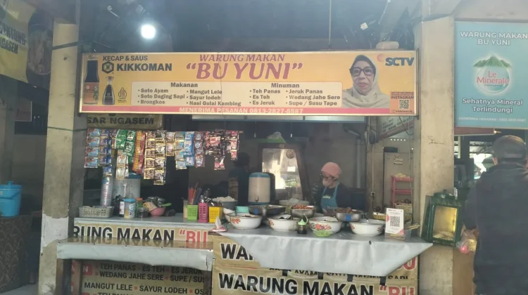 Setengah Abad Racikan Gudeg Bu Yuni di Pasar Ngasem