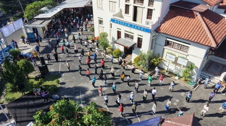 Museum Sandi Gelar Senam Bersama Barahmus DIY Sambut HUT ke-18