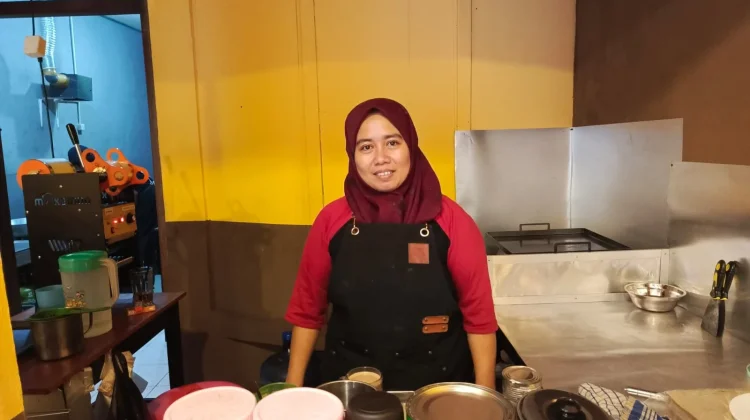 Kisah Sumiatun Hadirkan Cita Rasa Otentik Nasi Lemak Malaysia di Yogyakarta