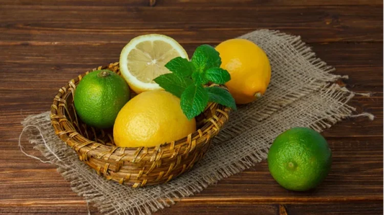 Bahaya Mengoleskan Lemon Langsung ke Wajah Menurut dr Nadhira Afifa