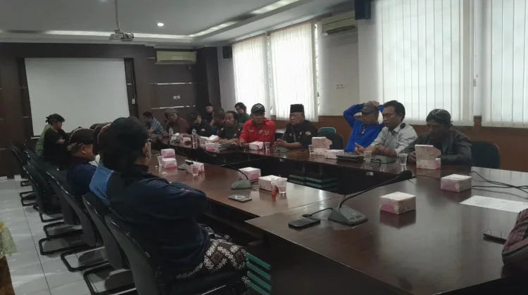 Aspirasi Pengemudi Becak Mengemuka dalam Audiensi Penataan Malioboro