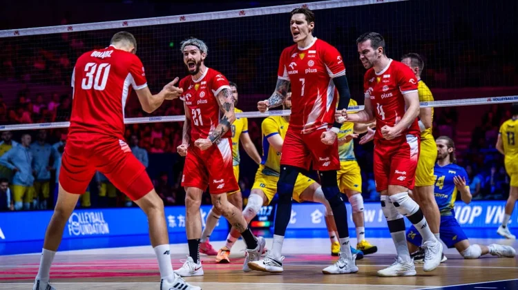 Tumbangkan Ukraina, Polandia Pastikan Bertemu Slovenia di Semifinal VNL 2026