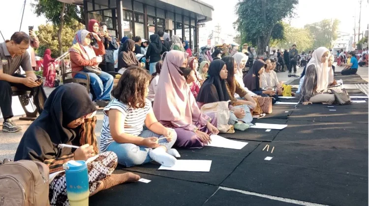 Setu Sinau Aksara Jawa di Benteng Vredeburg Sedot Antusiasme Warga