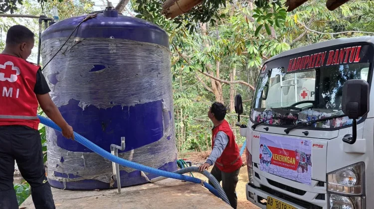 Kekeringan, PMI DIY Salurkan 149 Ribu Liter Air Bersih