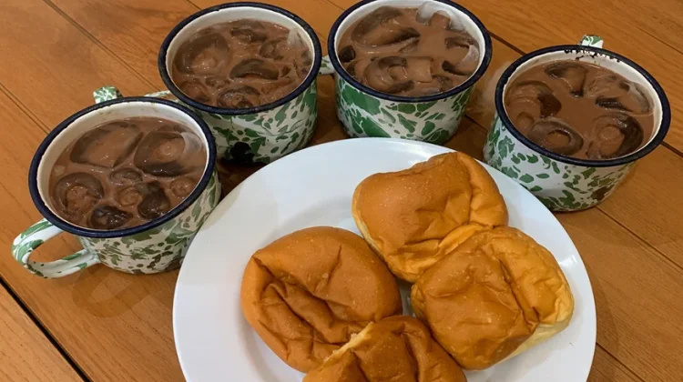 Es Coklat Impian Jadi Favorit Kuliner Alun-Alun Kidul Yogyakarta