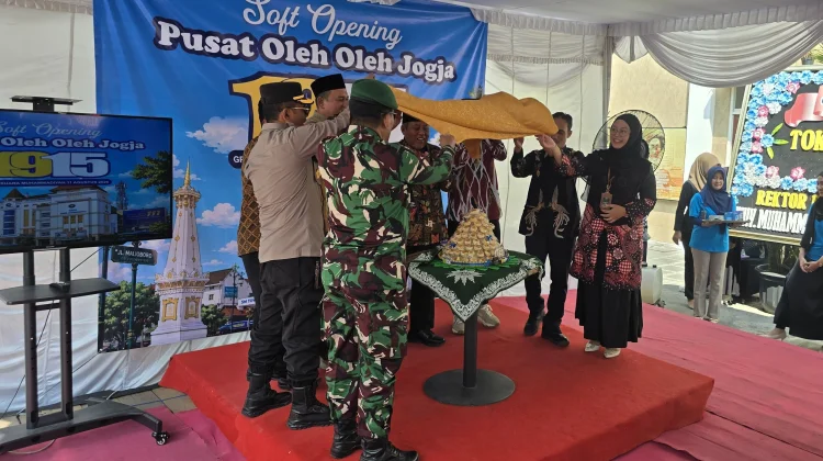 Gandeng UMKM, Suara Muhammadiyah Resmi Hadirkan Pusat Oleh-Oleh Jogja 1915