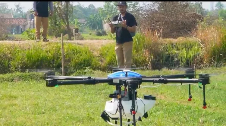 DKPP Bantul Terima 2 Drone Pertanian dari Mentan untuk Pemupukan