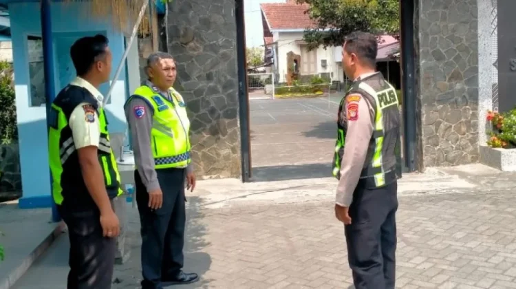Bina Pelajar SMP Stella Duce 2, Polsek Mantrijeron Cegah Tawuran