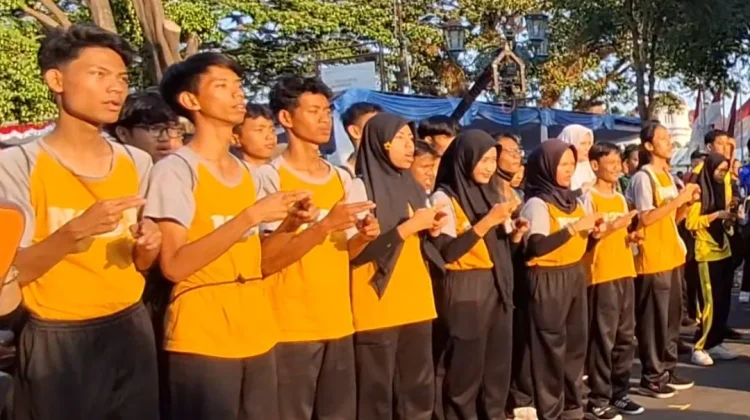 Kala 1.000 Difabel Bacakan Proklamasi dengan Bahasa Isyarat di Gedung Agung