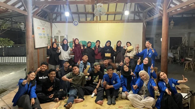 Pemuda Gamplong Didorong Kuasai Digitalisasi UMKM