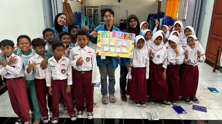 Mahasiswa KKN STMM gelar sosialisasi Anti-Bullying di SDN Gunungpring 1