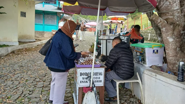 Manis Gurih Jenang Dodol Gula Aren Khas Wonosobo Pemikat Wisatawan
