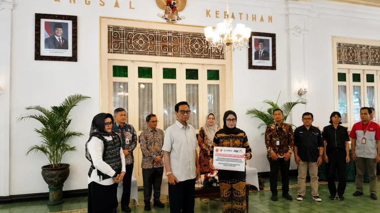 DIY Salurkan Bantuan Korban Gempa, Mahasiswa NTT Terdampak Turut Dibantu