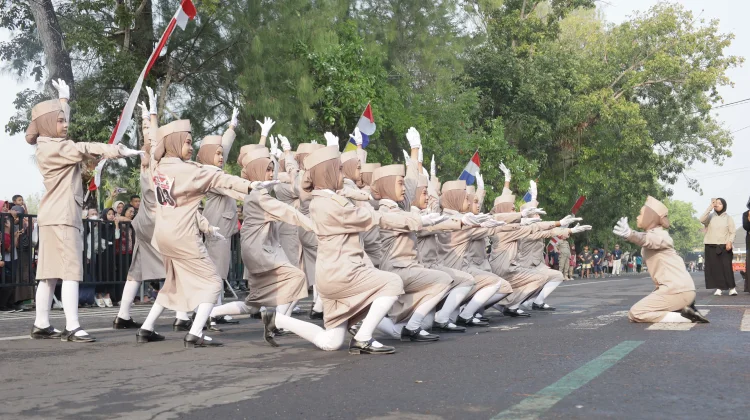 Meriah dan Dilepas Wabup, 97 Kontestan Ikuti Pawai Kulon Progo
