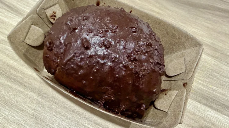 Mengenal Sensasi Salt Bread Triple Choco, Perpaduan Manis dan Gurih