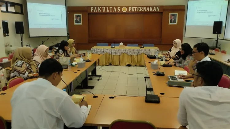 Unesa Lakukan Benchmarking Kurikulum ke Fapet UGM untuk Prodi Biosains Hewan