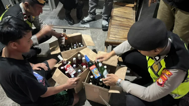 Razia di 10 Titik, Polres Bantul Amankan 357 Botol Miras Ilegal