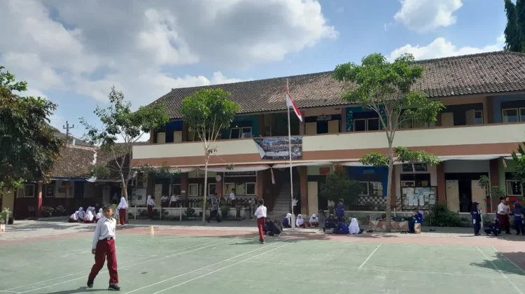 Digitalisasi Jadi Tantangan Tenaga Didik Ajarkan Akhlak bagi Siswa