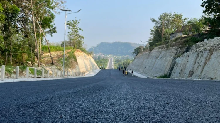 Pembangunan Jalan Tembus Sleman–Gunungkidul Ditargetkan Rampung 2027