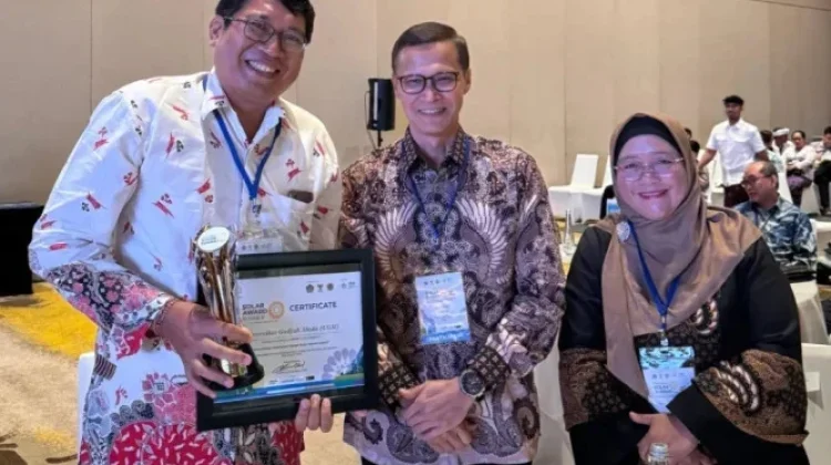 UGM Raih Indonesia Solar Award 2026 Kategori Lembaga Pendidikan