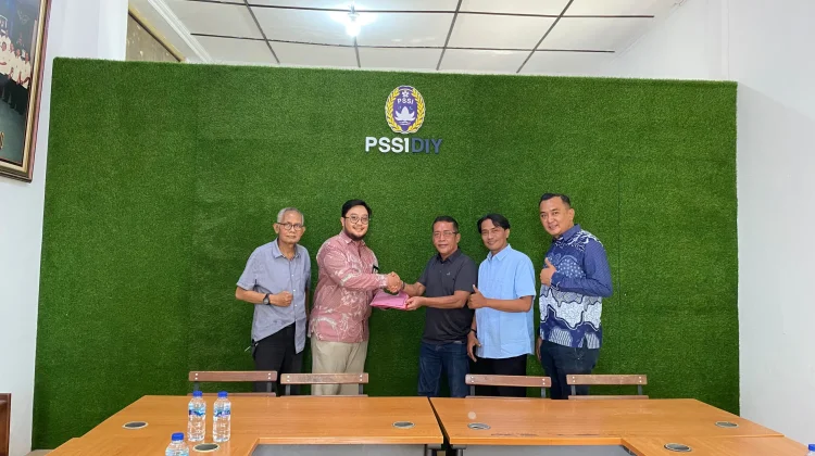 Wawan Harmawan Resmi Daftarkan Diri Jadi Balon Ketum Askot PSSI Kota Yogyakarta