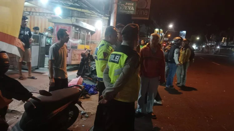 Diduga Kurang Konsentrasi, Mobil Tabrak Motor di Jalan Kaliurang