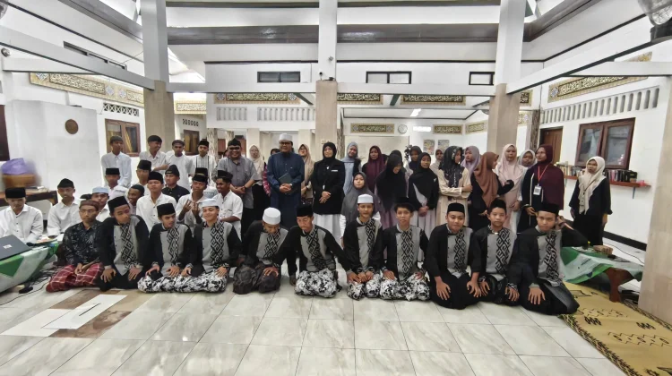 MA Madania Gelar Peringatan Maulid Nabi