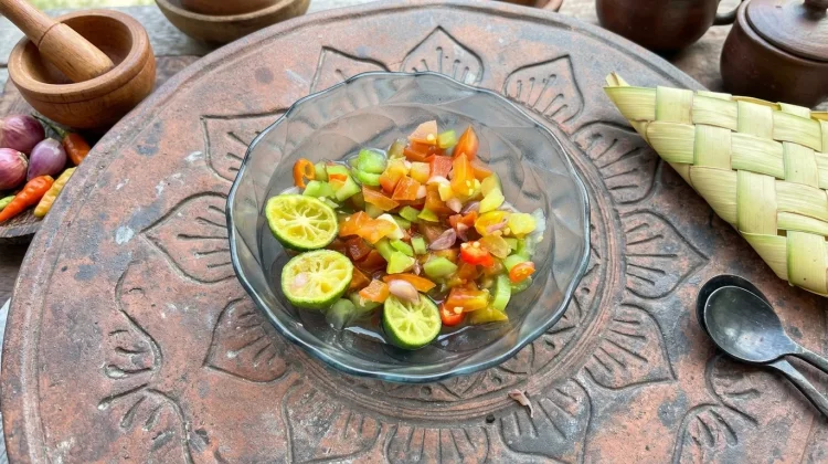 Resep Sambal Dabu-Dabu Khas Manado Praktis dan Segar ala Nideanita