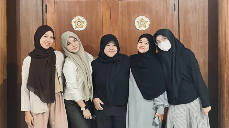Mahasiswa UGM Kembangkan Plester Bekatul Obat Sindrom Metabolik