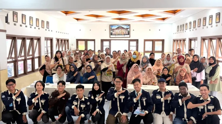 Mahasiswa UNY Gelar Workshop Pemasaran Digital UMKM Sidoagung Sleman