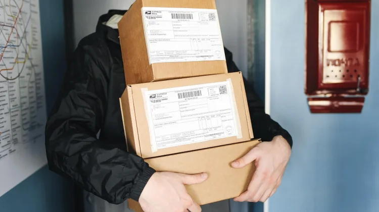 Kenangan Indah Menerima Paket Masa Dulu, Apa Kenanganmu?