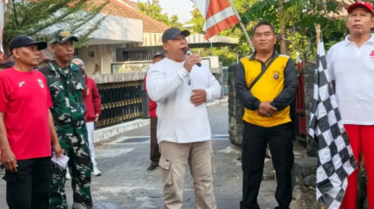 Warga Demangan Semarakkan HUT Kemerdekaan dengan Jalan Sehat