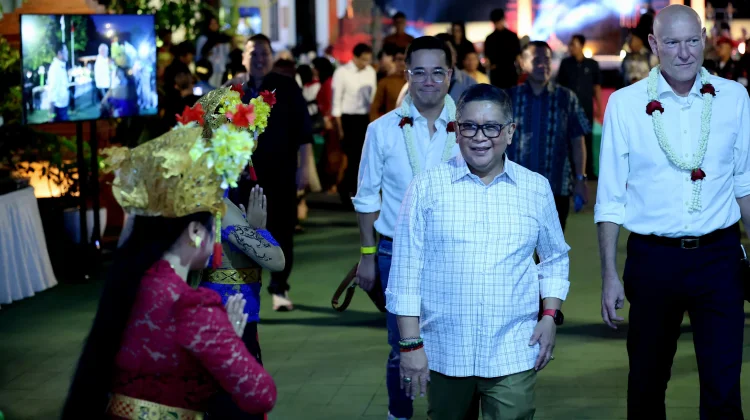 Hasto Ajak Delegasi Asia Resapi Gamelan sebagai Harmoni Demokrasi