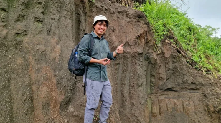 Pakar UGM Ungkap Penyebab Enam Gunung Api Erupsi Bersamaan