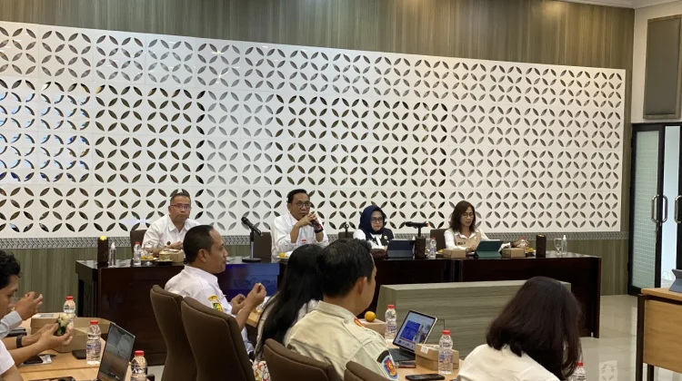 Evaluasi Regol Ayom, Pemda dan Pemkot Redesain Pembatas agar Ramah Disabilitas