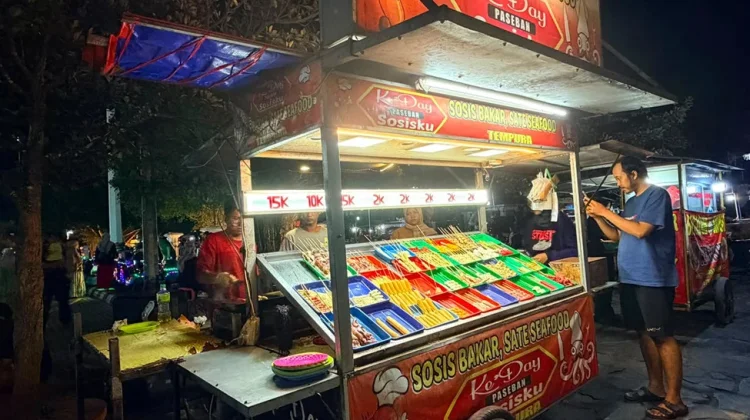 Ke'day Paseban Sajikan Kuliner Bakaran Ramah Kantong di Alun-Alun Bantul