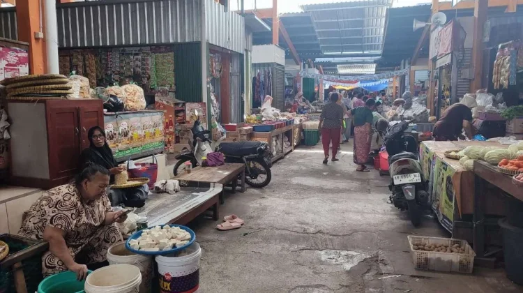 Mudahkan Transaksi, Pemkab Bantul Dorong Pedagang Pasar Gunakan QRIS