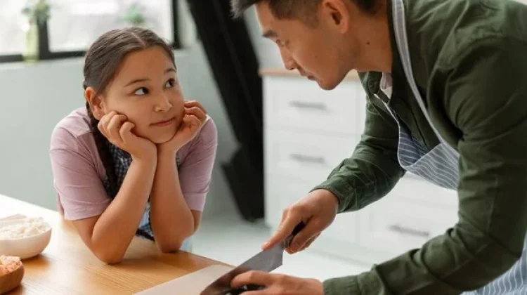 Ajarkan Anak Lebih Mandiri, Terapkan Kebiasaan Berikut Ini