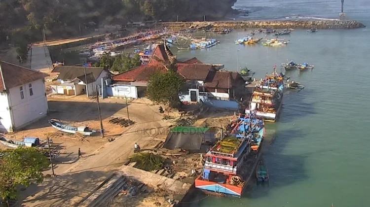 September Masih Cerah Selasa Ini, tapi Publik Wajib Waspada Gelombang Tinggi Laut