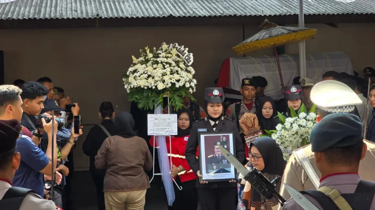 Irjen Haka Astana Berpulang, Jenderal Polisi yang Wariskan Pembenahan PMI DIY