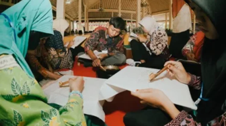 Sebanyak 100 Teman Difabel Membatik Bersama, Dorong Kemandirian dan Produktivita