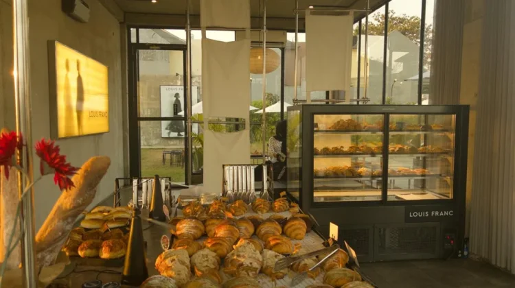 Louis Franc Cafe Tawarkan Pastry Unik Harga Terjangkau