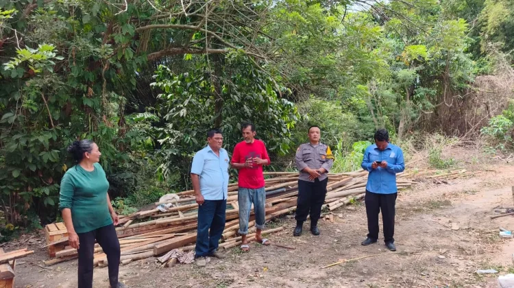 Cegah Karhutla, Bhabinkamtibmas Sidoarum Edukasi Warga